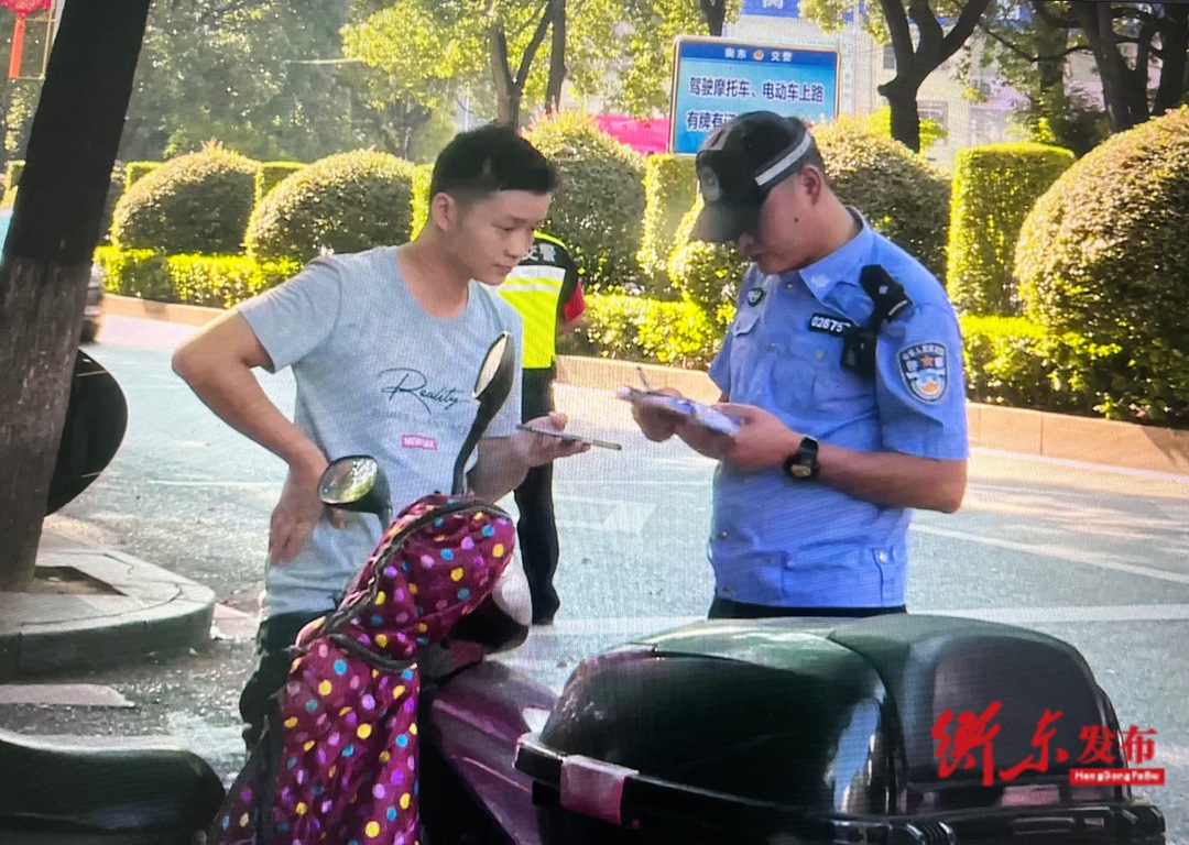 【交通顽瘴痼疾整治】戴帽拆伞，交警一直在线……