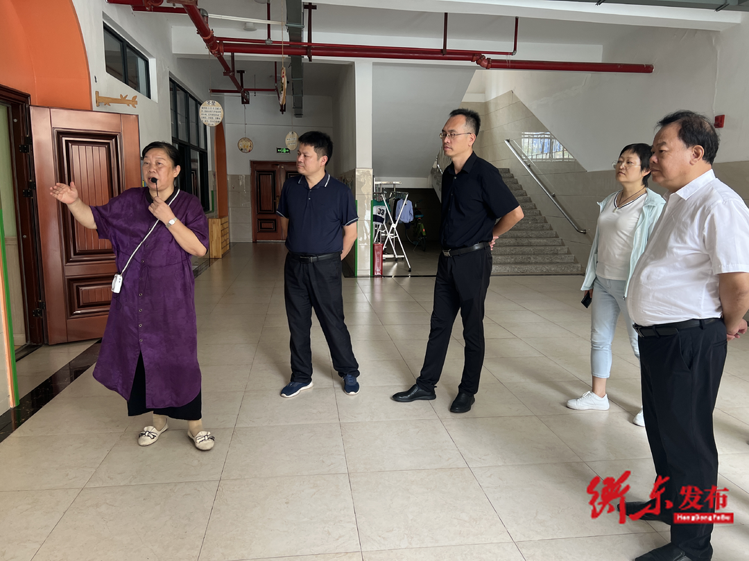省政府调研组来我县就利用闲置土地提供托育服务工作开展调研