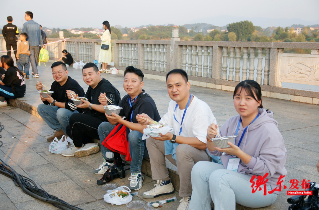 【相约衡东·相遇第六届土菜文化旅游节】致敬节会幕后不为人知  默默奉献的融媒工作者