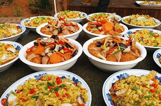 衡东土菜新赋 以“食在衡东”为韵