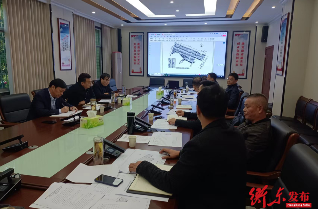 绿色低碳盐碱产业园项目建设工作稳步高效推进