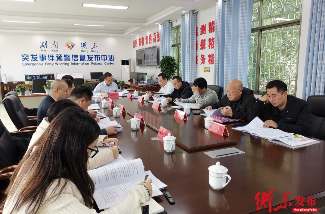 县领导赴县气象局、县消防救援大队进行调研