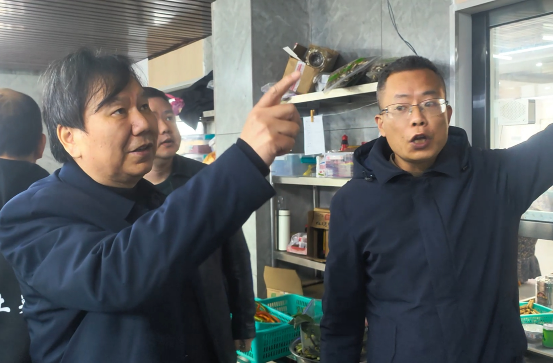 县领导到高湖镇开展岁末年初安全生产大检查专项督导