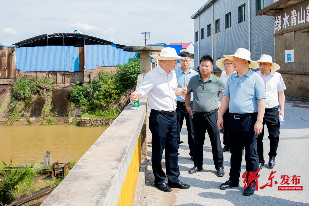 全力以赴确保安全度汛 谭建华督导防汛备汛工作