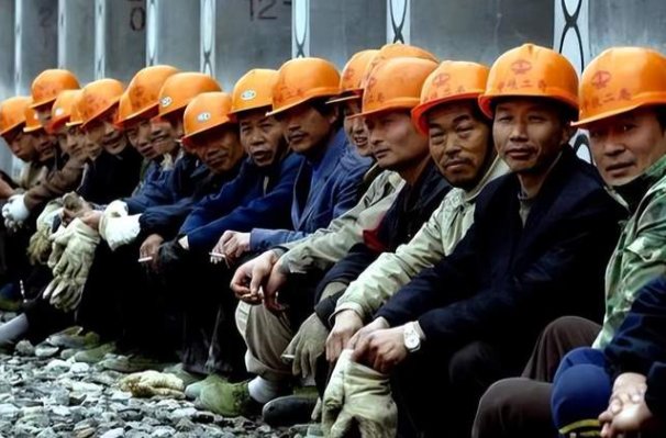 “三个着力”强化劳工保障