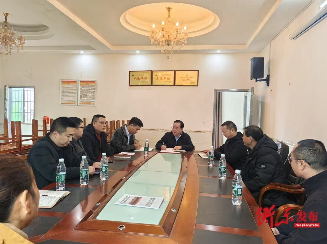县领导调研联点乡镇当前重点工作