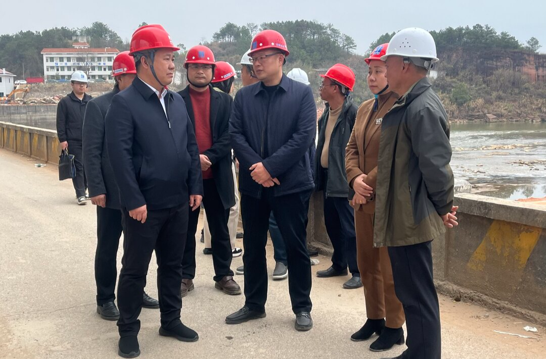【温情走访暖人心】县领导赴草市镇督导安全生产并开展走访慰问