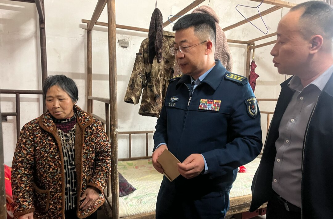 【温情走访暖人心】县领导赴白莲镇开展春节前走访慰问活动