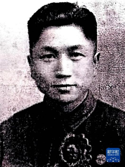 铭记历史 缅怀先烈丨杨学诚：从清华学子到抗日先锋 新华社