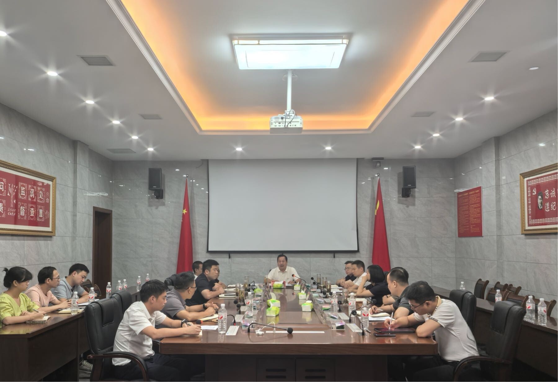 衡东县纪委监委召开群众身边不正之风和腐败问题集中整治集体约谈会  