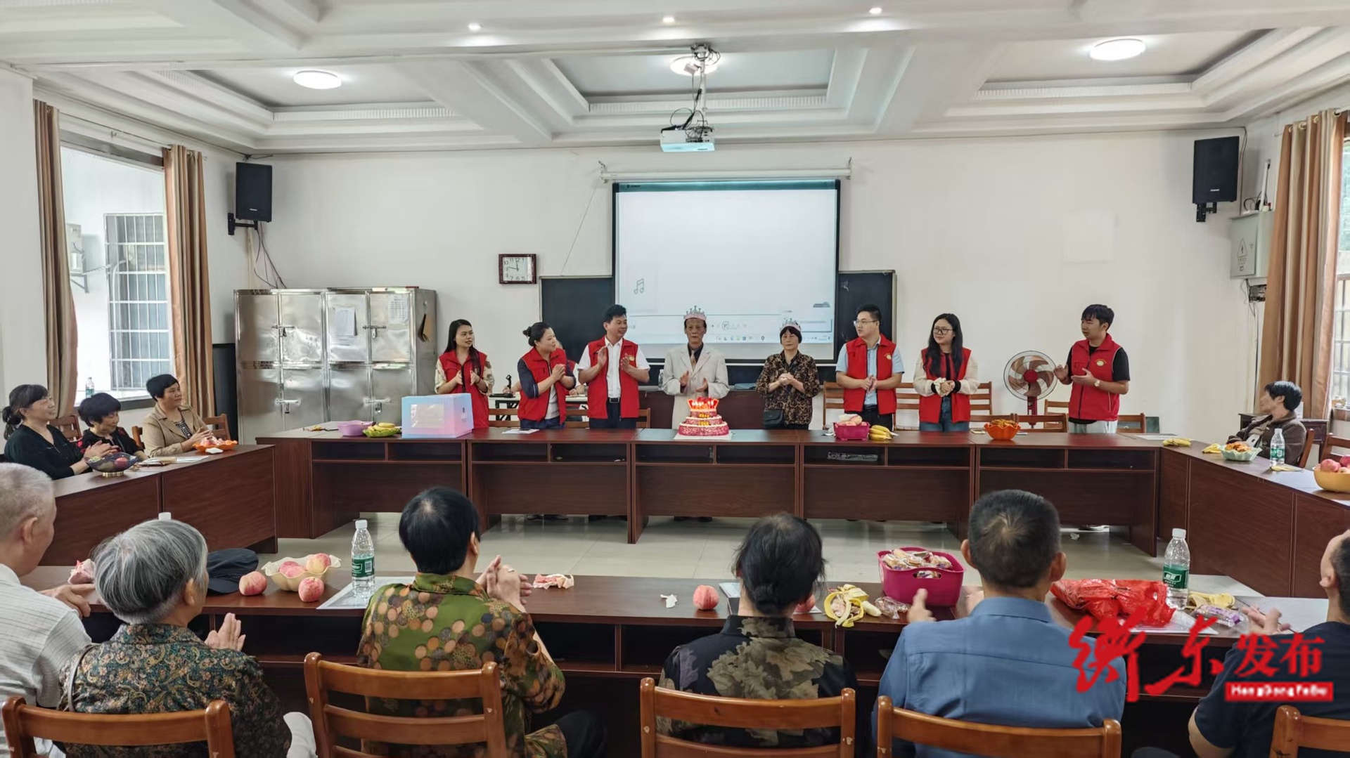 【我们的节日·国庆中秋】县计生协开展“最美夕阳红、共叙中秋情”活动 情暖失独家庭