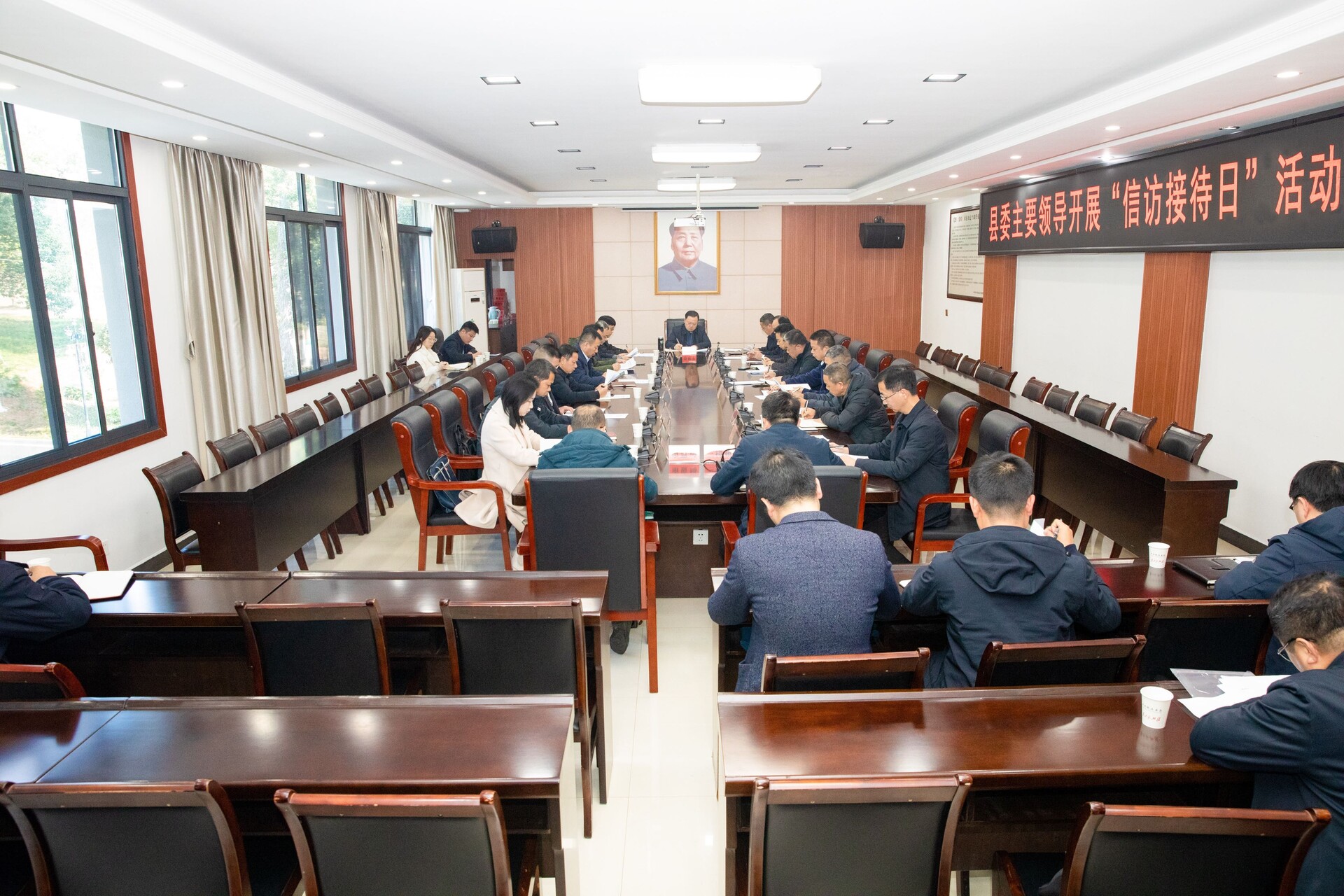 谭建华开展“信访接待日”活动