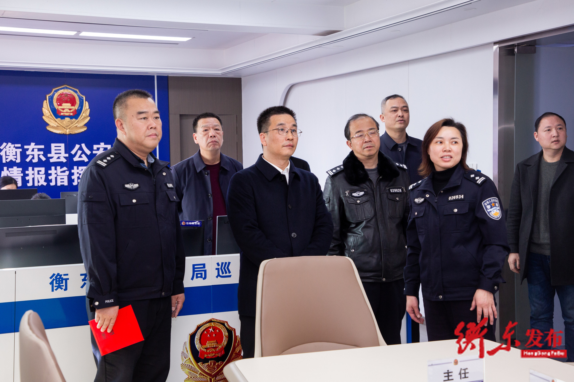 袁立慰问一线工作人员并督导安全生产等重点工作