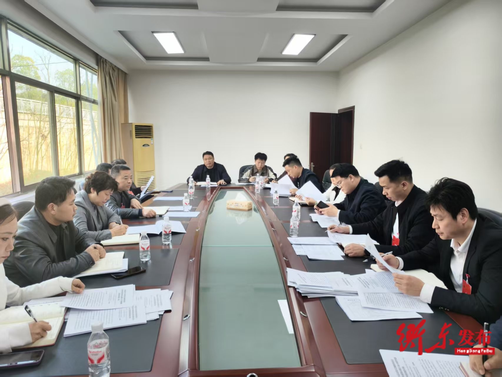 衡东县第十八届人大六次会议召开财政经济委员会会议