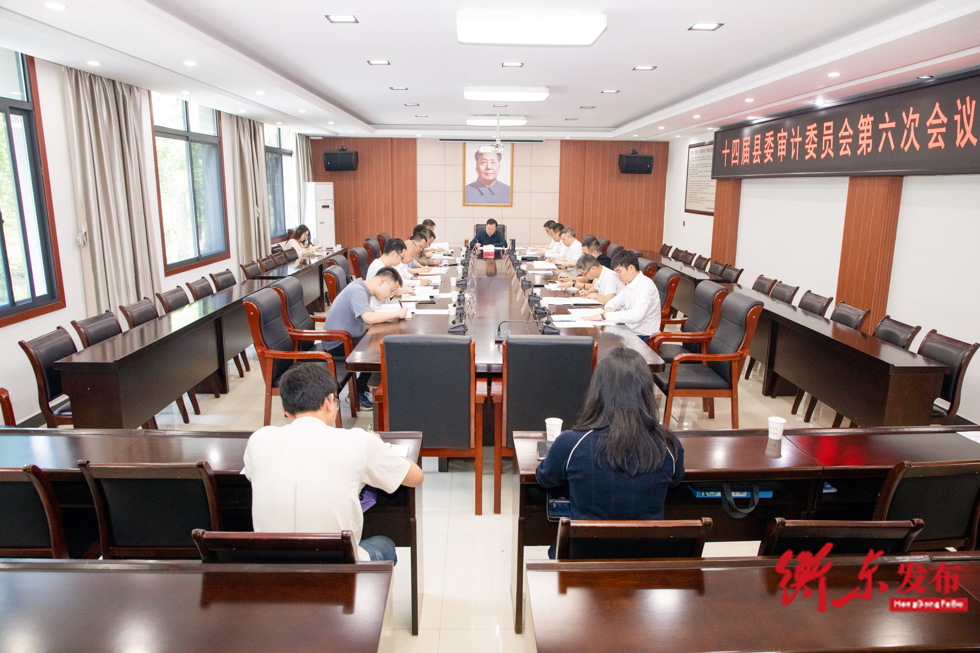 谭建华主持召开十四届县委审计委员会第六次会议