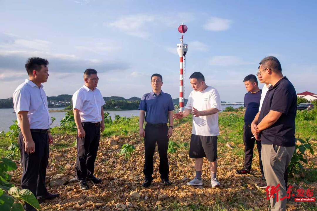袁立督导防洪保护圈建设及防汛备汛工作