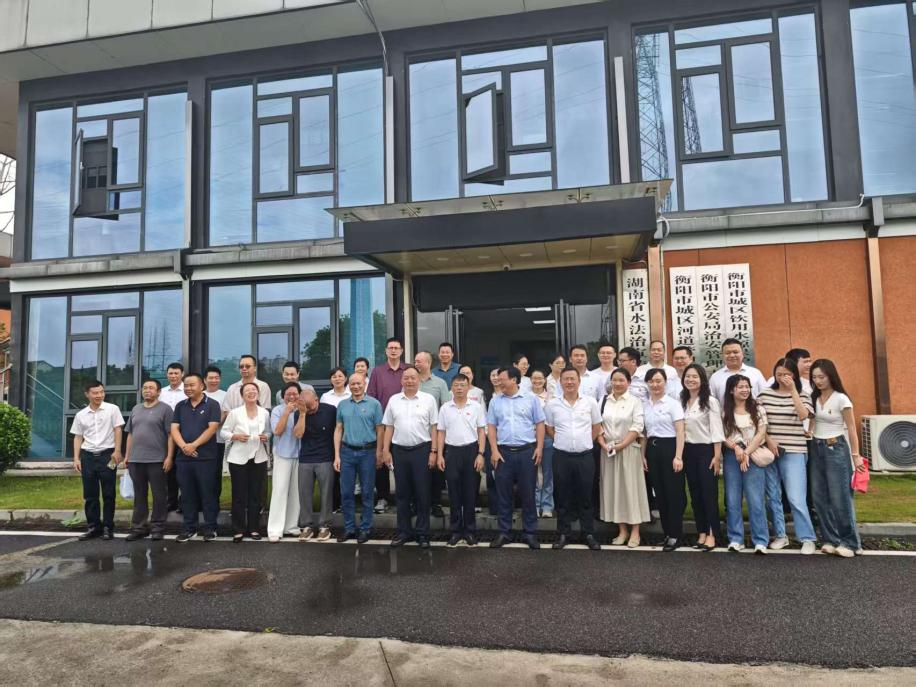 医水携手，共护碧水安澜  ——南华医院第十六党支部与市河湖中心联合开展主题党日活动