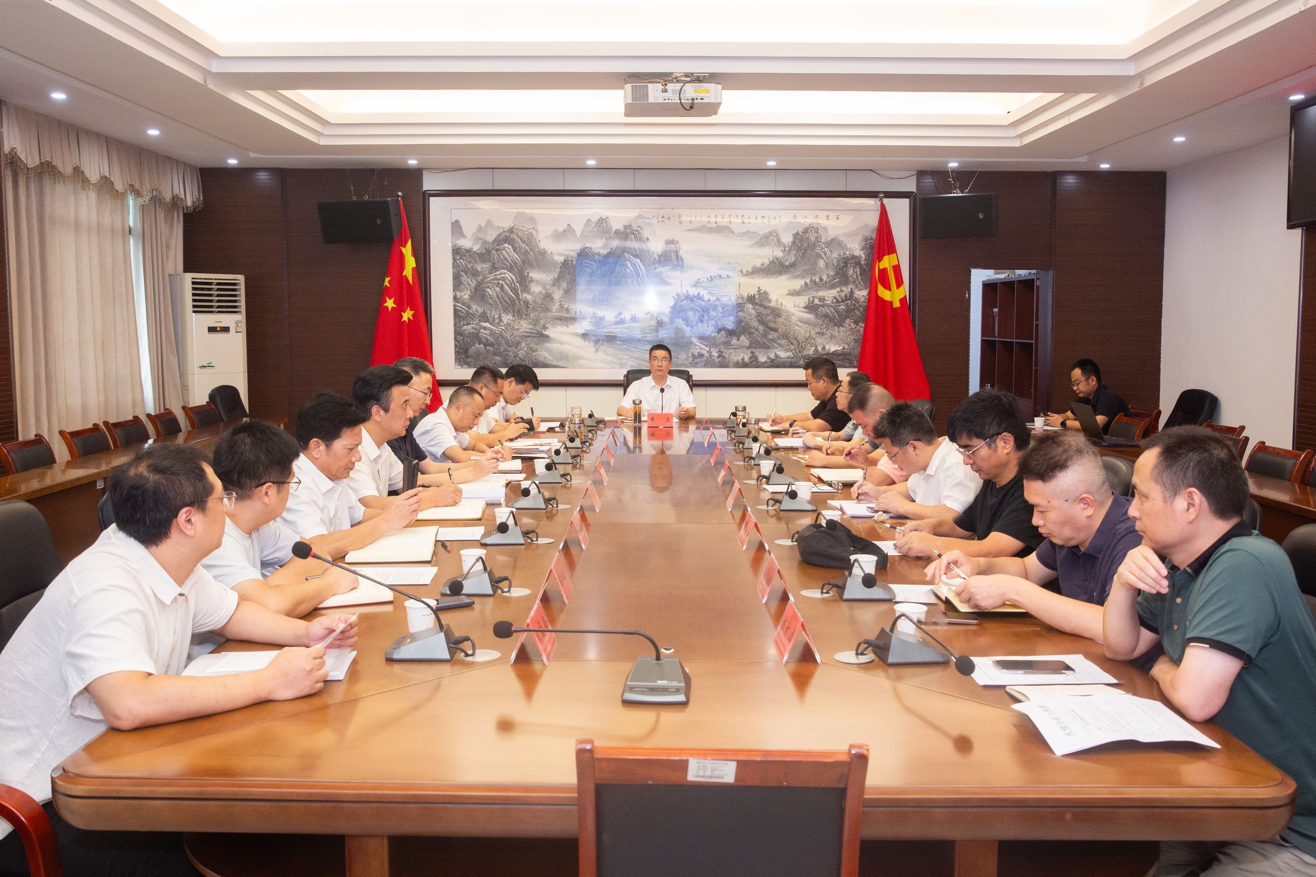 衡东县防御台风“沙德尔”应对会商会召开