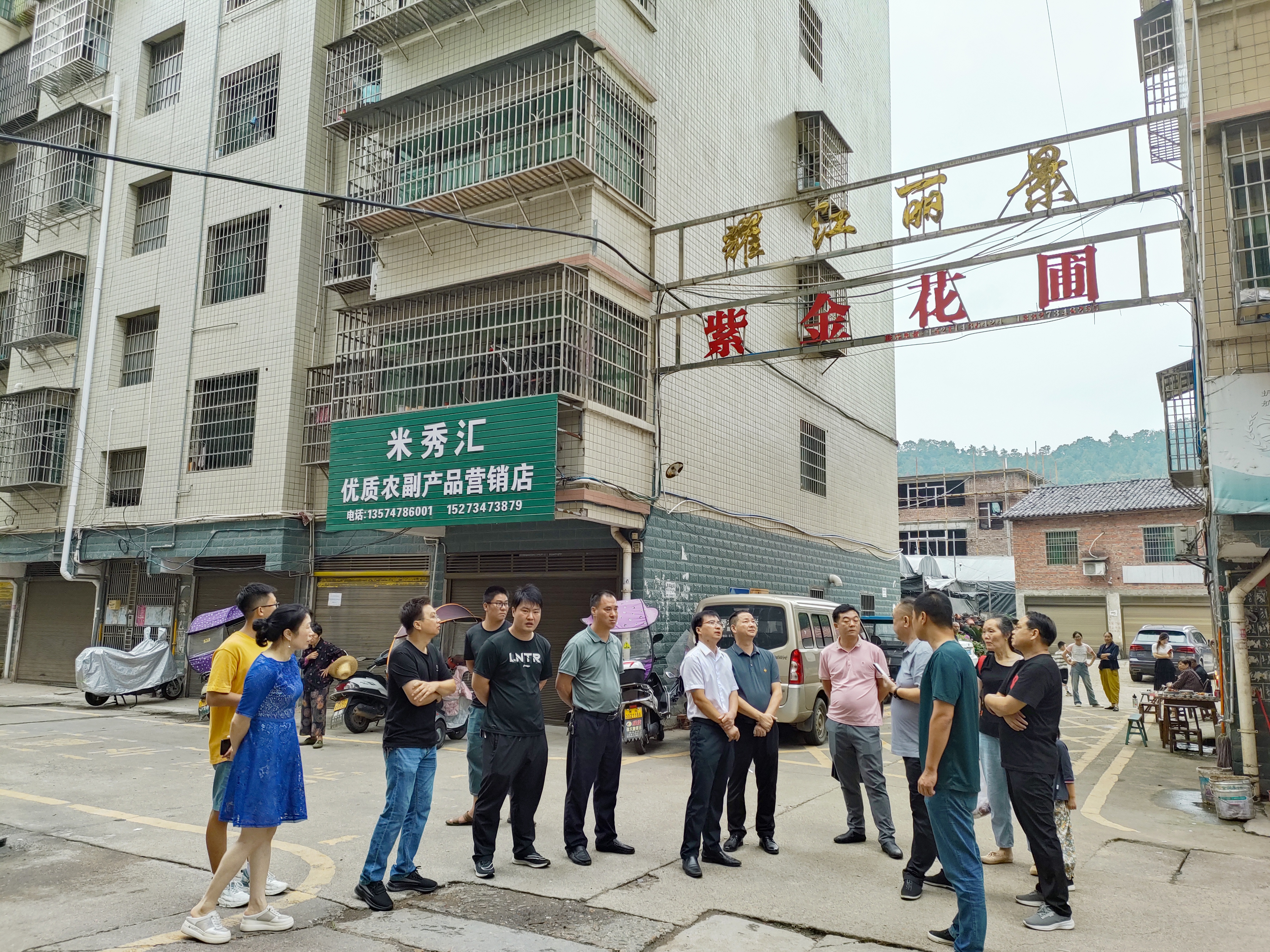 【创文进行时】环卫：道路除污去油，为创建文明城市“添砖加瓦”
